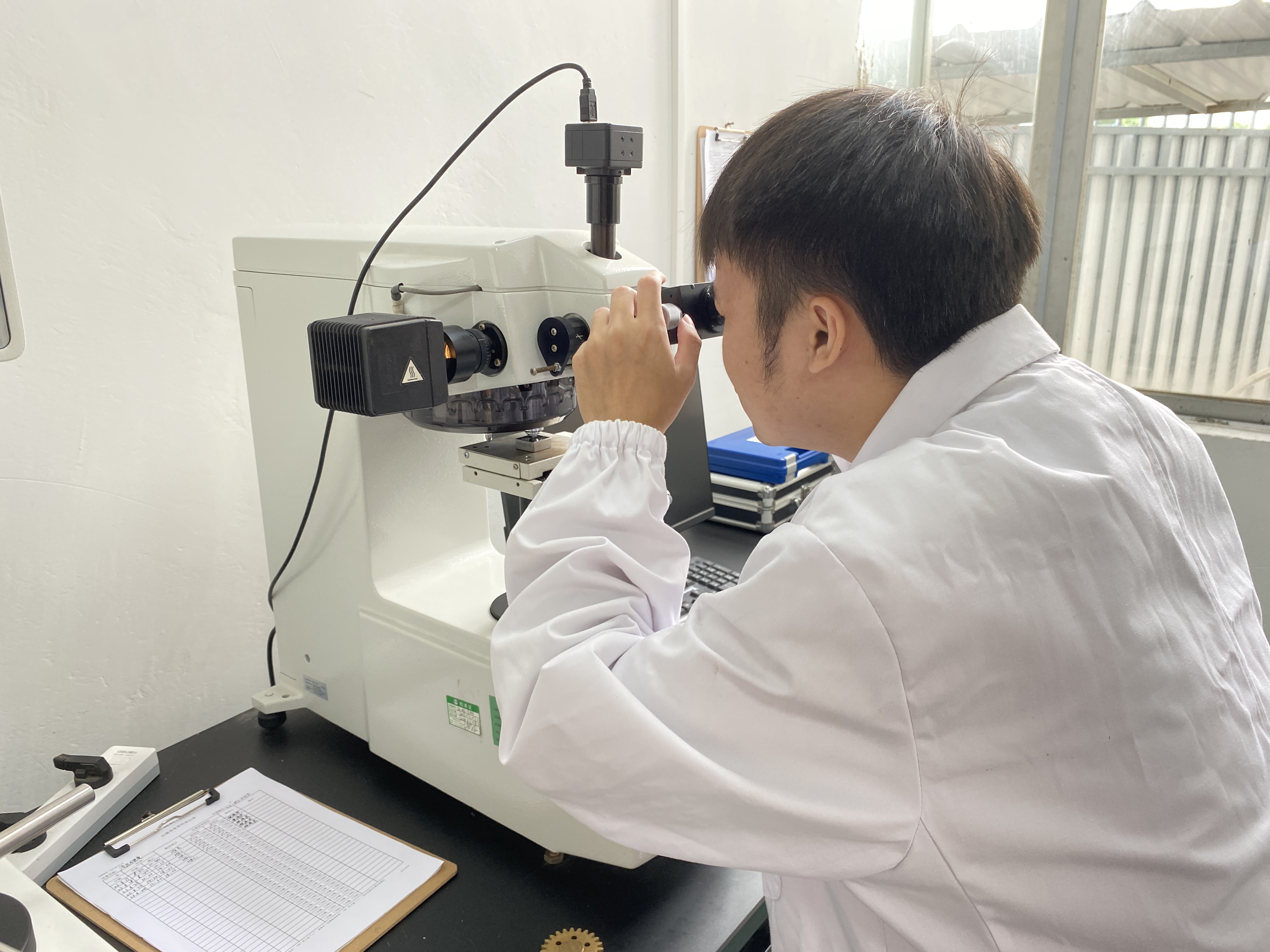 金属焊缝破坏性试验方法 方法 6.1:焊接接头硬度试验 AS 2205.6.1-2003 (R2018)